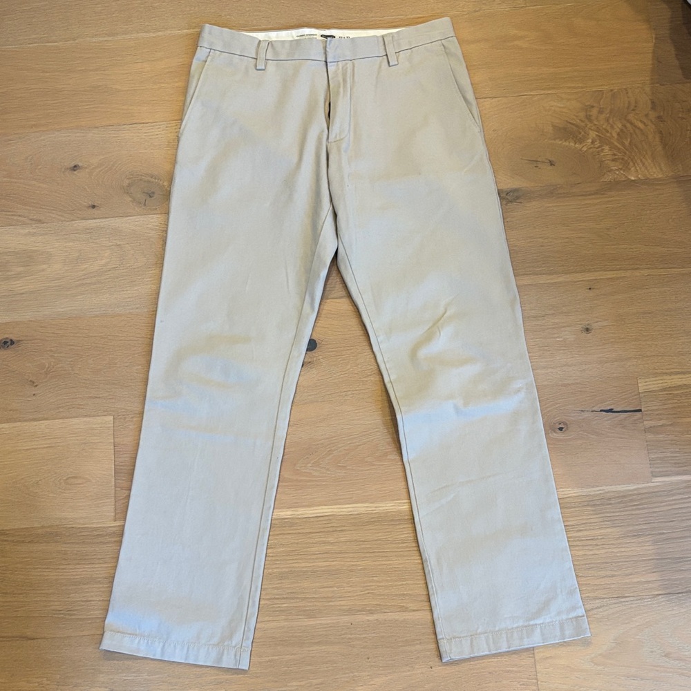 Old Navy Men's Khaki Chinos